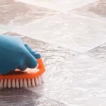 Ecological homemade detergent to clean and degrease floors and joints in a single pass