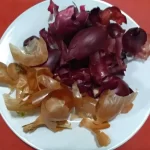 Don’t know what to do with onion Peels ? I give three simple and unusual recipes that you will want to try.